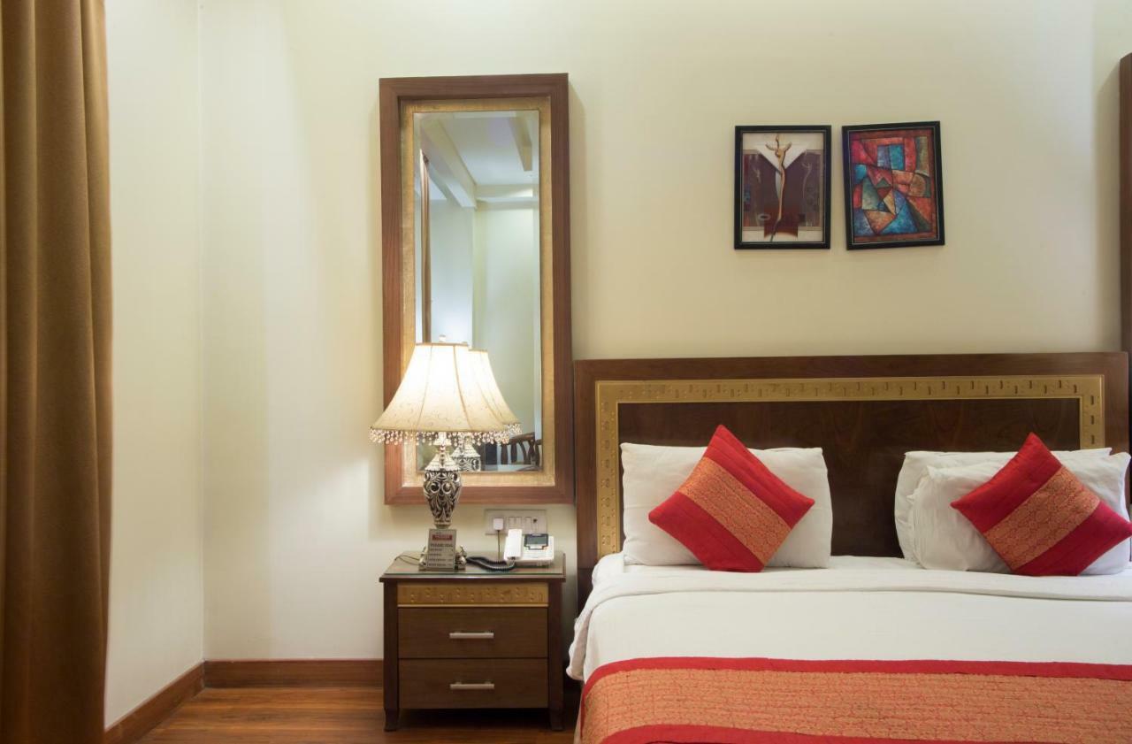 Hotel Picasso Paschim Vihar Delhi - Couple Friendly Local Ids Accepted Exterior foto